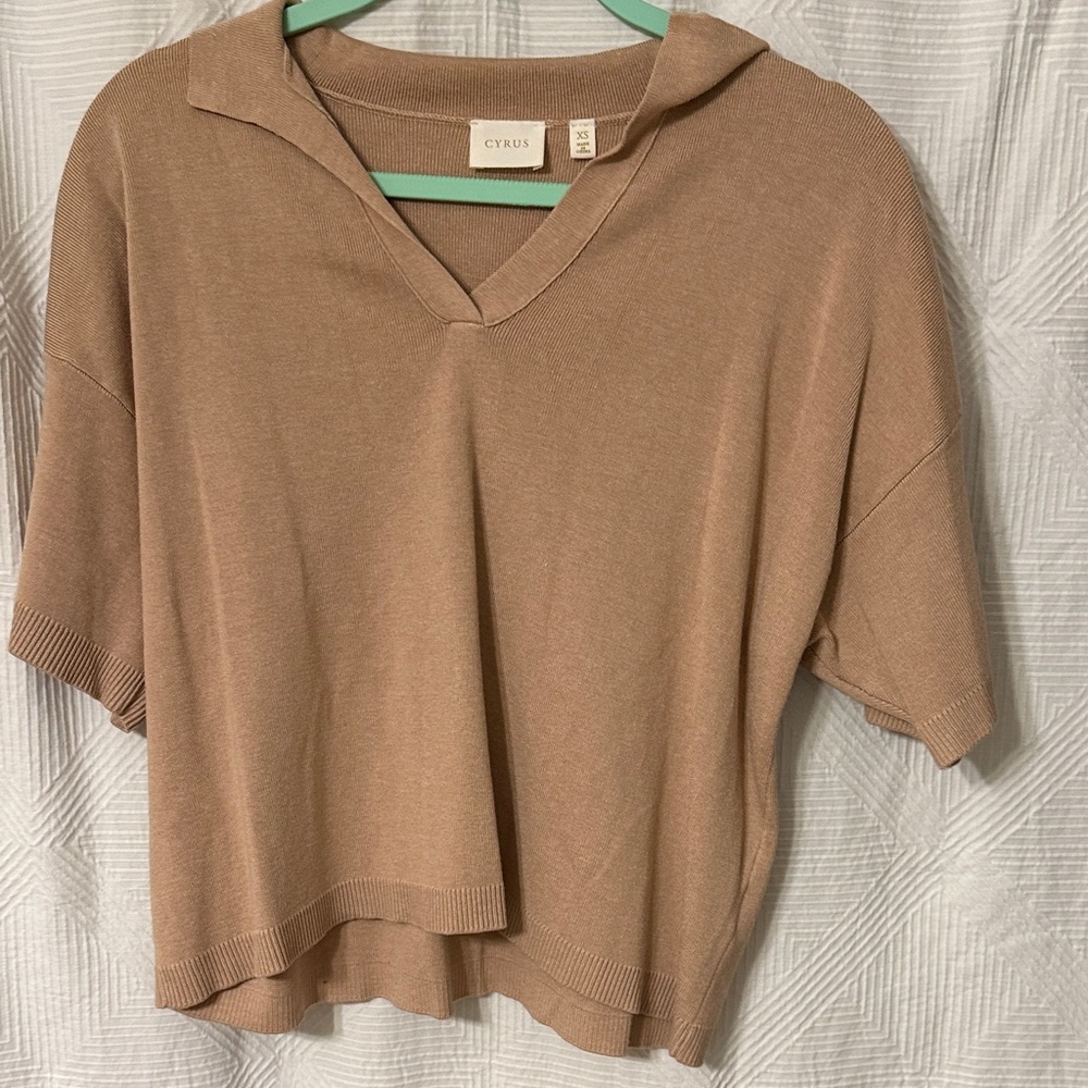 Cyrus Women's Short Sleeve Tan Top